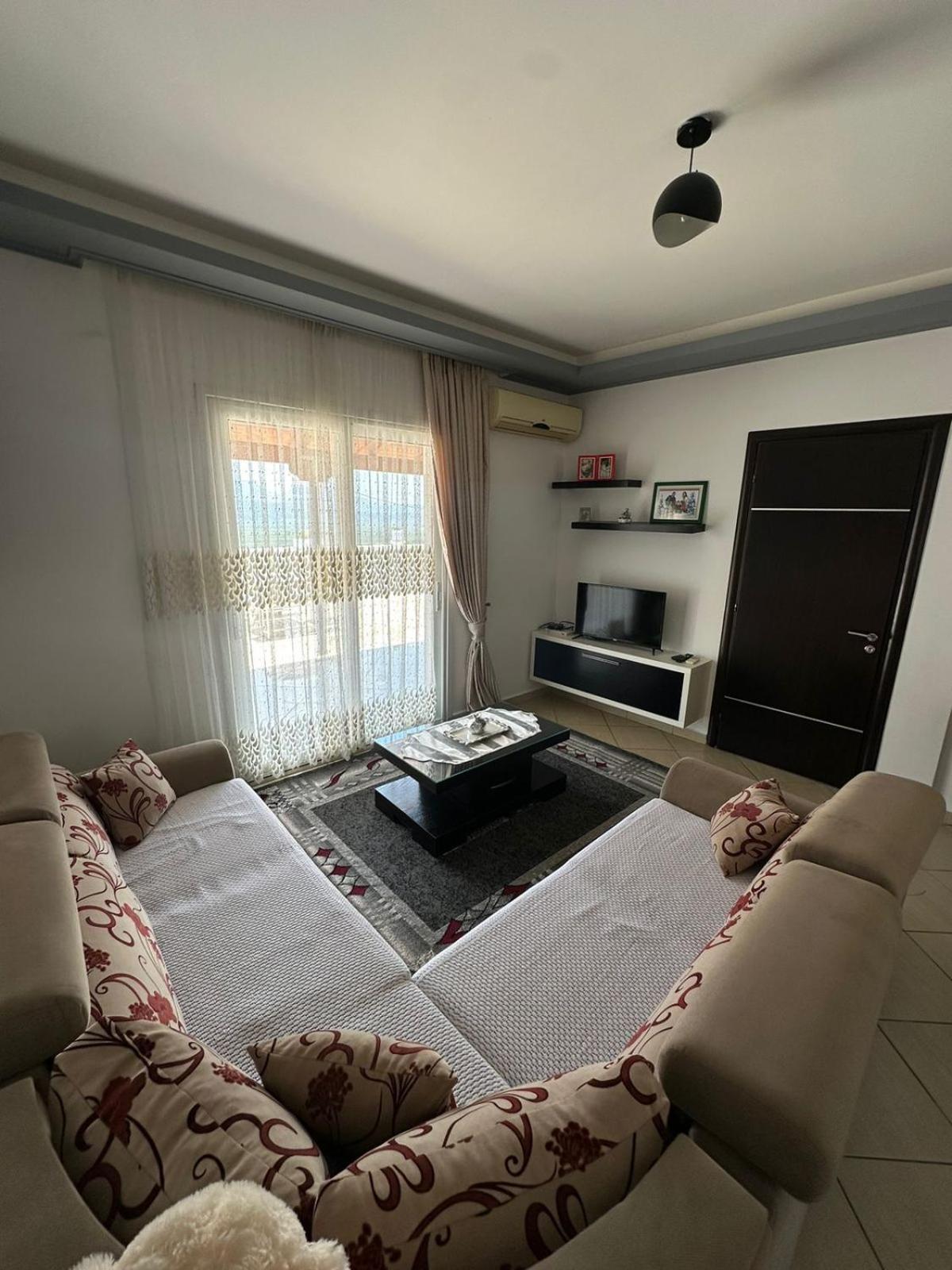 Apartments Berti Sarandë Eksteriør bilde
