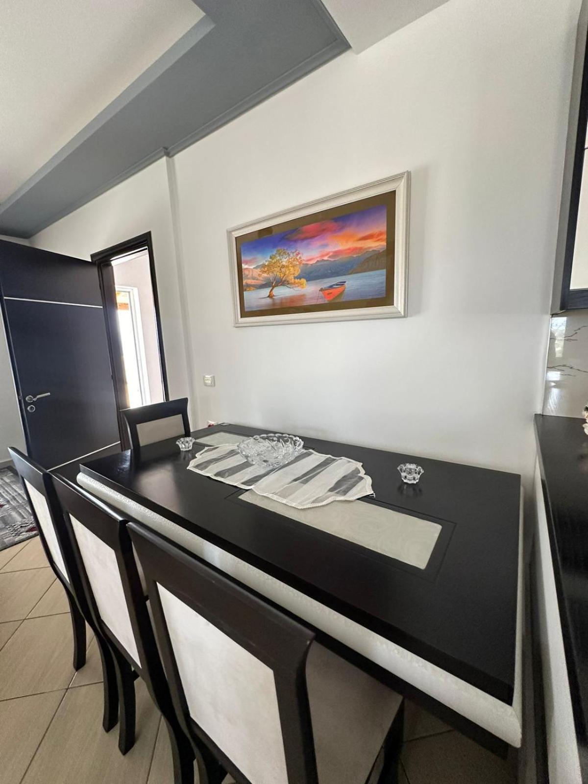 Apartments Berti Sarandë Eksteriør bilde