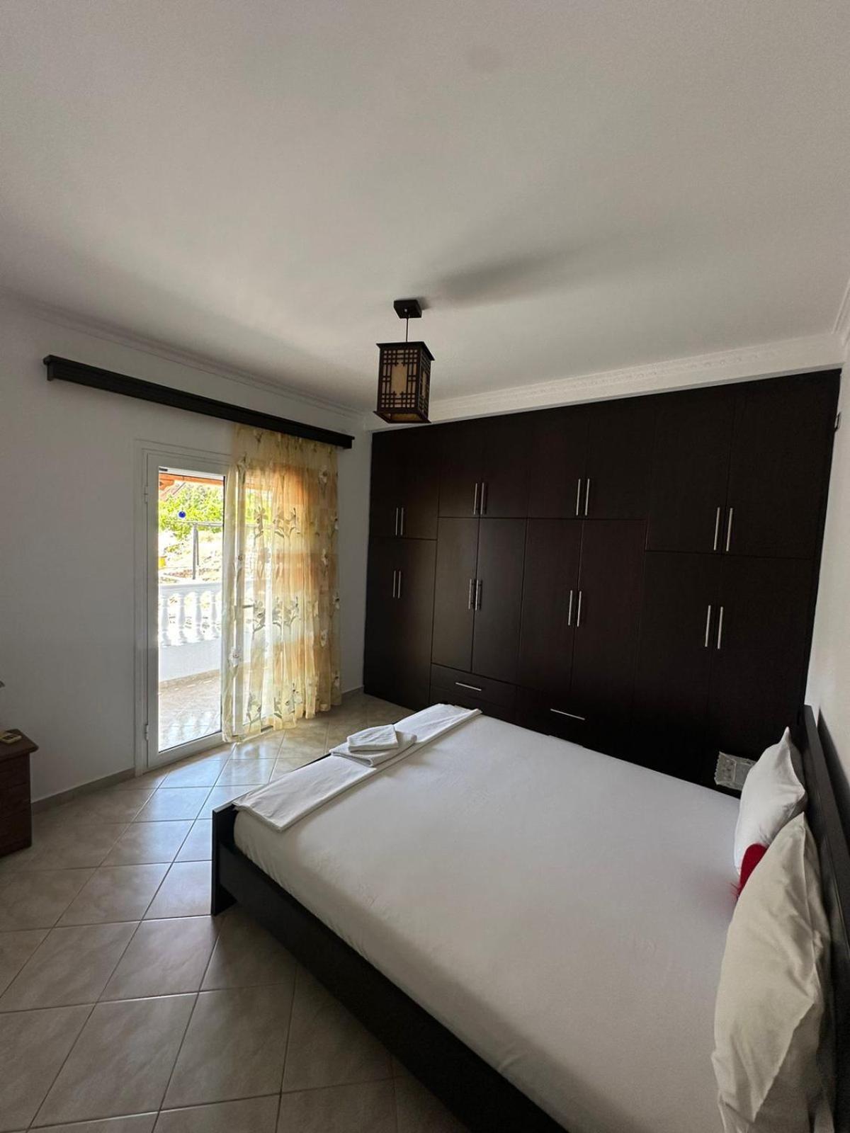 Apartments Berti Sarandë Eksteriør bilde